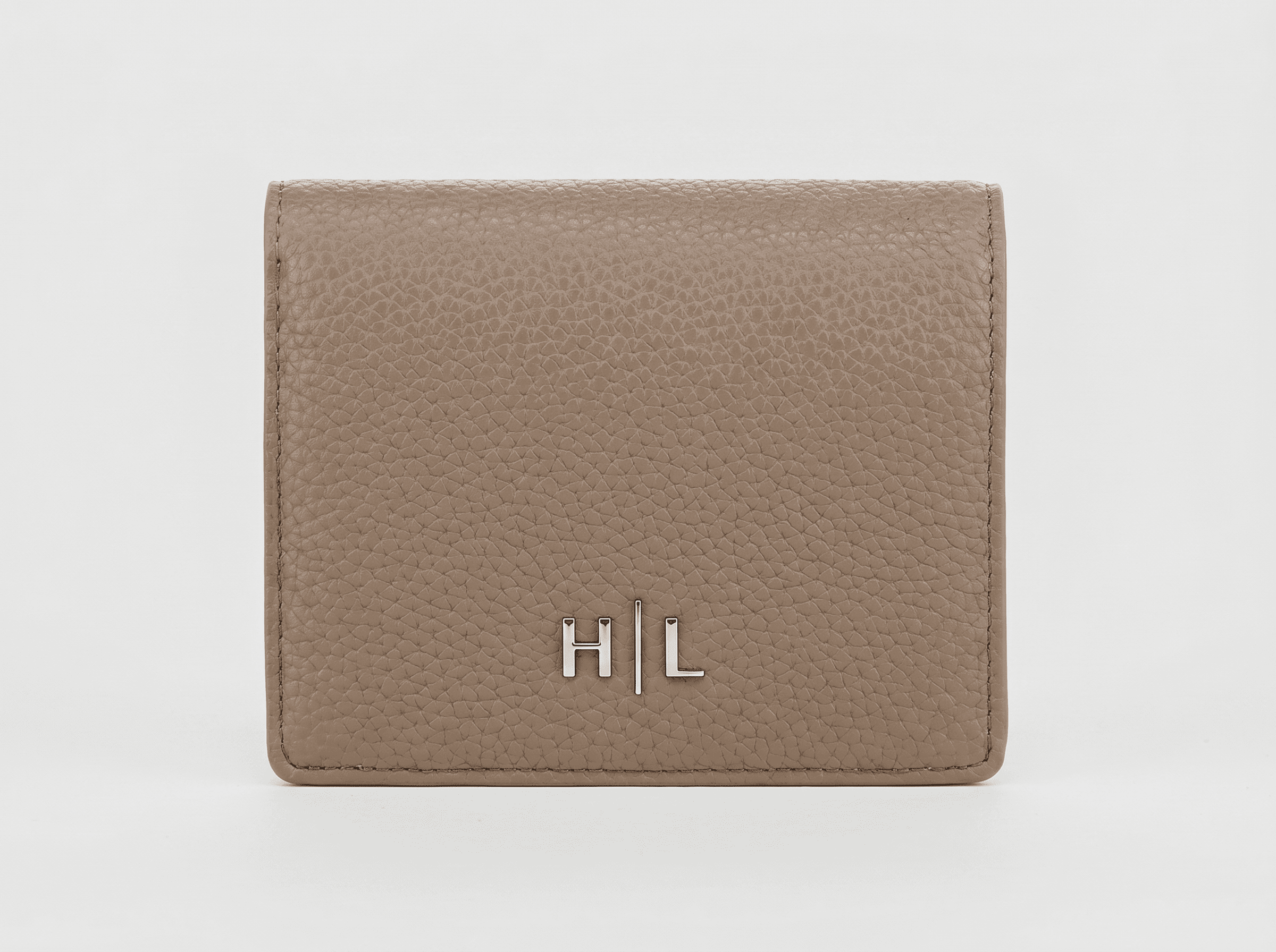 Taupe Leather Card Holder: Blend of Style & Functionality